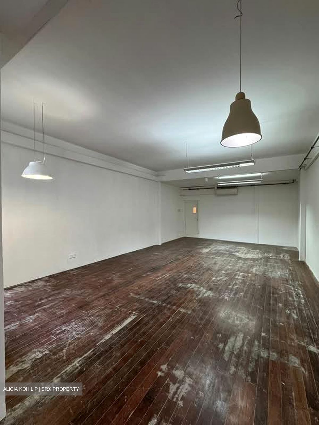 Club Street (D1), Office #575683161